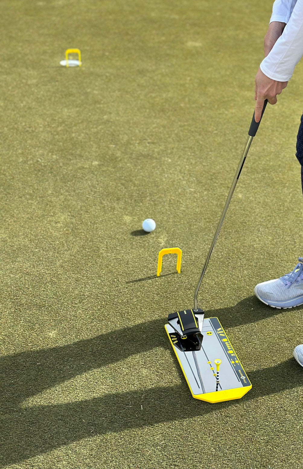 Square Face the Electronic Putting Mirror, The tool that can help you putt better and pick out your next putter!